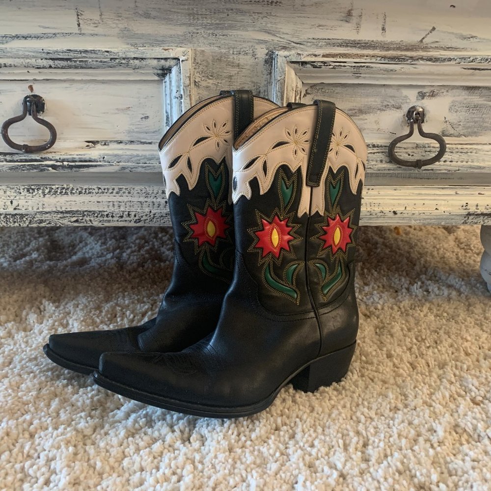 GUESS  Womens Cowboy Boots Leather/Western size 6